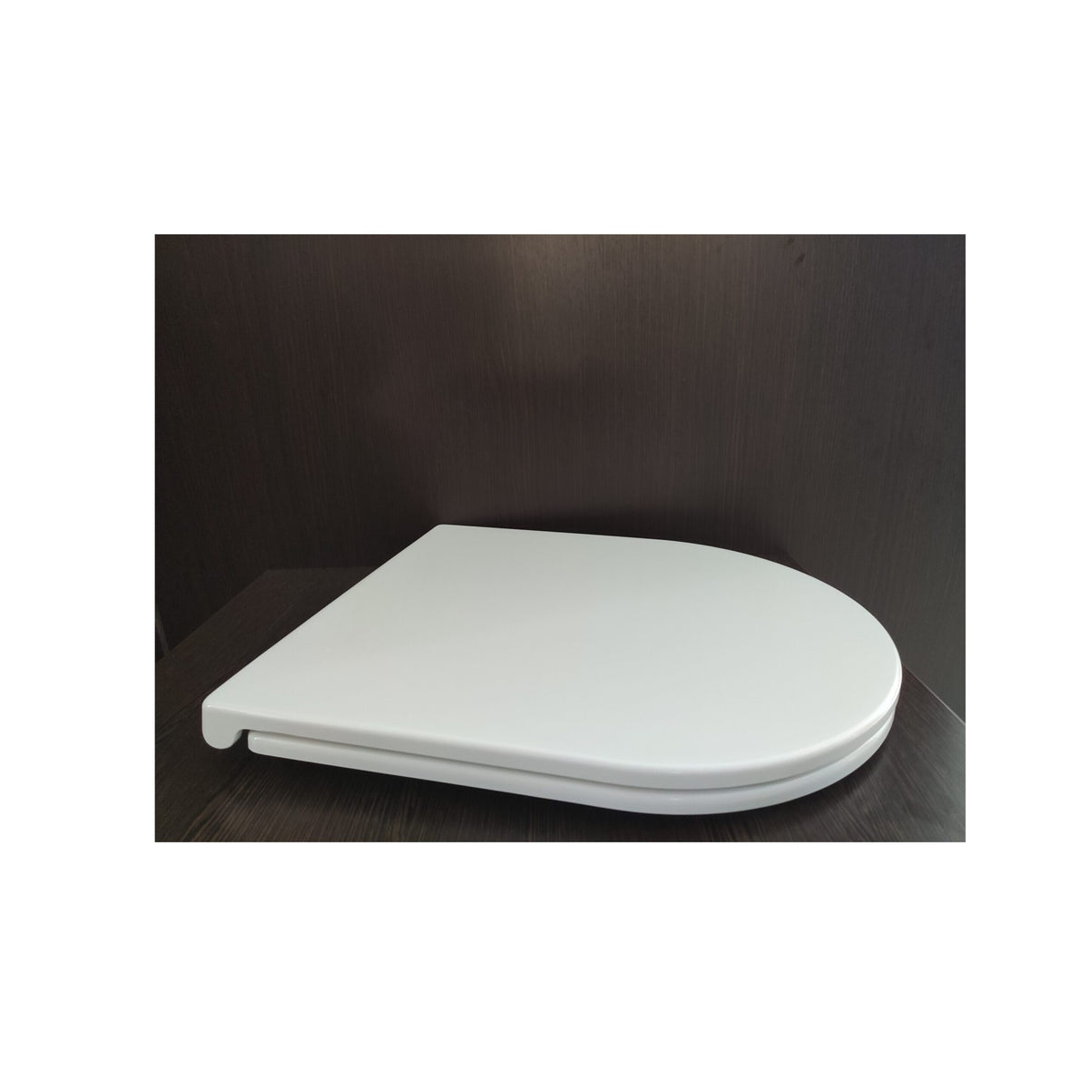 SPELLO SLIM SOFT CLOSE CLIP-OFF TOILET SEAT